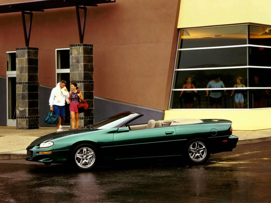  Chevrolet Camaro Convertible 1998 года  (фото 2 из 5)